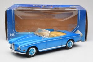 BMW 503 Cabriolet Riviera Blue Revell 1:18 08843 Druckguss — Bild 9 von 9