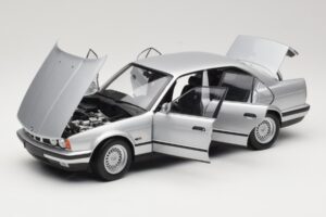 BMW 535i E34 Silber Minichamps 1:18 100024005 Druckguss — Bild 2 von 8