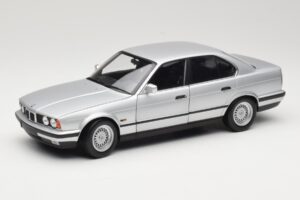 BMW 535i E34 Silber Minichamps 1:18 100024005 Druckguss