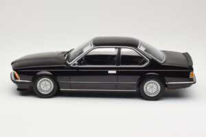 BMW 635 CSi E24 Black Metallic Minichamps 1:18 155028104 Druckguss — Bild 3 von 6