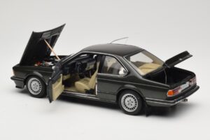 BMW 635 CSi E24 Malachit Green Metallic AUTOart 1:18 70522 Druckguss — Bild 5 von 8