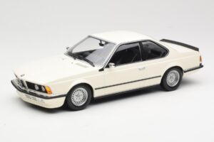 BMW 635 CSi E24 Weiß Minichamps 1:18 155028102 Druckguss