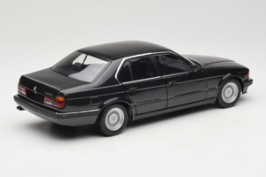 BMW 730i E32 Black Metallic Minichamps 1:18 100023002 Druckguss — Bild 3 von 8