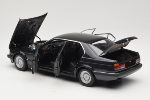 BMW 730i E32 Black Metallic Minichamps 1:18 100023002 Druckguss — Bild 5 von 8