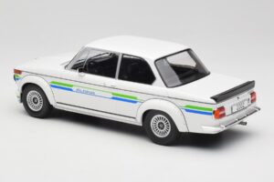 BMW Alpina 2002 E10 Turbo Weiß MCG 1:18 MCG18409-R Druckguss — Bild 5 von 6