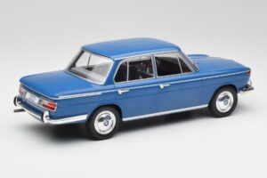 BMW 2000 Tilux E120 Caribe Blau MCG 1:18 MCG18291 Druckguss — Bild 2 von 6