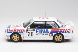 BMW E30 M3 #20 M. Duez / A. Lopes 1000 Lakes Rally 1989 IXO 1:18 18RMC132 Druckguss — Bild 3 von 6