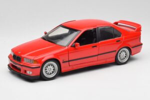 BMW 318is E36 Hellrot UT Models 1:18 180024302 Druckguss