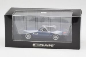 BMW Z8 E52 Topas Blau Minichamps 1:43 431028740 Druckguss — Bild 5 von 5