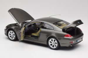 BMW 6 E63 Coupe Hellbronze Kyosho 1:18 80430153283 Druckguss — Bild 5 von 8