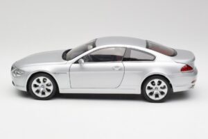 BMW 645Ci E63 Silber Kyosho 1:18 80430153285 Druckguss — Bild 4 von 8