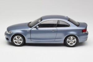 BMW 1 E82 Coupe Blau Kyosho 1:18 80430427065 Druckguss — Bild 4 von 8