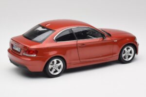 BMW 1 E82 Coupe Orange Kyosho 1:18 80430427064 Druckguss — Bild 3 von 8