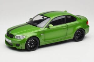 BMW 1er E82 Coupe Taiga Green Metallic Minichamps 1:18 110020024 Druckguss