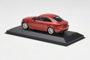 BMW 1M E82 Orange Minichamps 1:43 413020023 Druckguss — Bild 3 von 5