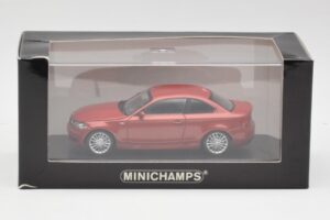 BMW 1M E82 Orange Minichamps 1:43 413020023 Druckguss — Bild 5 von 5