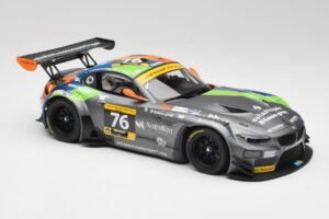 BMW Z4 E89 GT3 #76 Schubert Motorsport Dubai 24 Hours 2014 Minichamps 1:18 151142376 Druckguss — Bild 4 von 6
