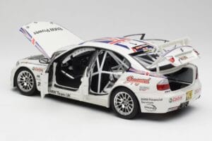 BMW E90 320si #1 A. Priaulx WTCC Champion 2006 Kyosho 1:18 80430429067 Druckguss — Bild 5 von 8