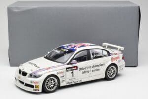 BMW E90 320si #1 A. Priaulx WTCC Champion 2006 Kyosho 1:18 80430429067 Druckguss — Bild 8 von 8