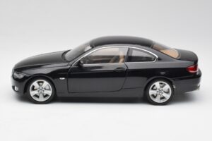 BMW 3 E92 Coupe Schwarz Kyosho 1:18 80430407222 Druckguss — Bild 4 von 8