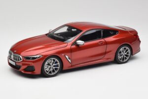 BMW M850i G15 Orange Metallic Norev 1:18 183285 Druckguss