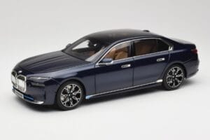 BMW i7 G70 Blue Metallic Minichamps 1:18 110023202 Druckguss