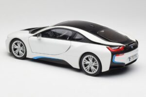 BMW i8 Crystal Weiß Paragon 1:18 80432336841 Druckguss — Bild 7 von 8