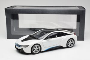 BMW i8 Crystal Weiß Paragon 1:18 80432336841 Druckguss — Bild 8 von 8