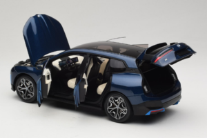 BMW iX Blue Metallic Minichamps 1:18 110023100 Druckguss — Bild 5 von 8