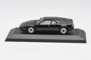 BMW M1 Schwarz Minichamps 1:43 940025021 Druckguss