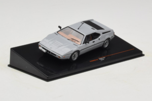BMW M1 Grau IXO 1:43 CLC602N Druckguss — Bild 2 von 4