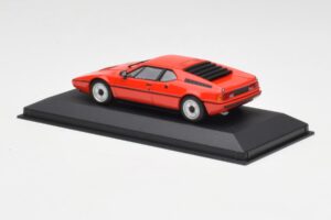 BMW M1 Rot Minichamps 1:43 430025022 Druckguss — Bild 3 von 4