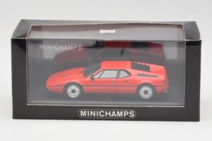 BMW M1 Rot Minichamps 1:43 430025022 Druckguss — Bild 4 von 4
