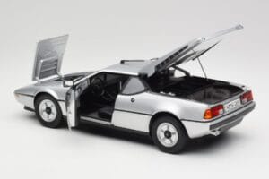 BMW M1 Silber Metallic Norev 1:18 183226 Druckguss — Bild 5 von 8