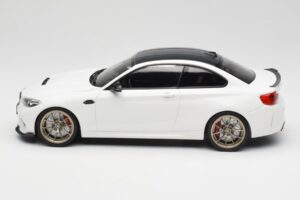 BMW M2 F87 CS Alpine White Goldene Felgen Minichamps 1:18 155021020 Druckguss — Bild 3 von 6