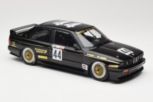 BMW M3 E30 JPS Team BMW #44 J. Richards / T. Longhurst Class Winners Bathurst 1000 1987 Minichamps 1:18 155872044 Druckguss — Bild 4 von 6