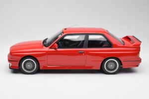 BMW M3 E30 Sport Evolution Rot Otto 1:12 G033 Resin — Bild 3 von 6