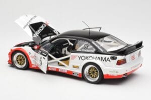 BMW M3 E36 GTR #0 B. Auberlen / M. Simo / P. Cunningham Daytona 24 Hours 1998 UT Models 1:18 39816 Druckguss — Bild 5 von 8