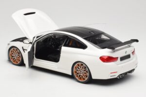 BMW M4 F82 GTS Alpine White Minichamps 1:18 110025221 Druckguss — Bild 5 von 8