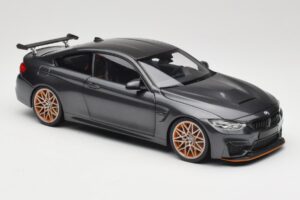 BMW M4 F82 GTS Mineral Grey Metallic Minichamps 1:18 110025222 Druckguss — Bild 6 von 8