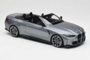 BMW M4 G82 Cabriolet Grey Metallic Minichamps 1:18 155021034 Druckguss — Bild 4 von 6