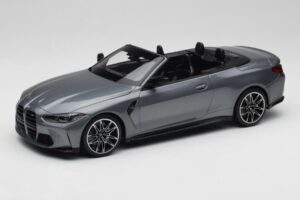 BMW M4 G82 Cabriolet Grey Metallic Minichamps 1:18 155021034 Druckguss