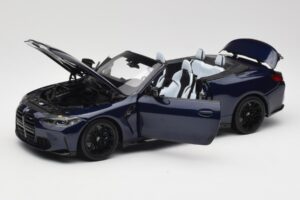 BMW M4 G82 Cabriolet Blau Metallic Minichamps 1:18 110021031 Druckguss — Bild 2 von 8