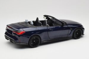 BMW M4 G82 Cabriolet Blau Metallic Minichamps 1:18 110021031 Druckguss — Bild 3 von 8
