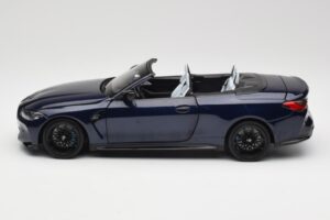BMW M4 G82 Cabriolet Blau Metallic Minichamps 1:18 110021031 Druckguss — Bild 4 von 8
