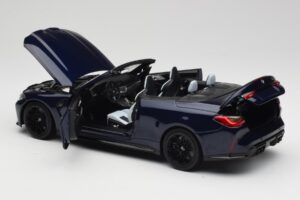 BMW M4 G82 Cabriolet Blau Metallic Minichamps 1:18 110021031 Druckguss — Bild 5 von 8