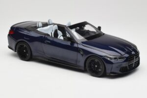 BMW M4 G82 Cabriolet Blau Metallic Minichamps 1:18 110021031 Druckguss — Bild 6 von 8