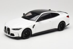 BMW M4 G82 Weiß Minichamps 1:18 155020122 Druckguss