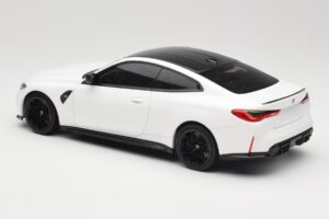 BMW M4 G82 Weiß Minichamps 1:18 155020122 Druckguss — Bild 5 von 6