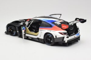BMW M4 GT3 Ceccato Racing #50 T. Glock DTM Imola 2022 Minichamps 1:18 113222050 Druckguss — Bild 5 von 8